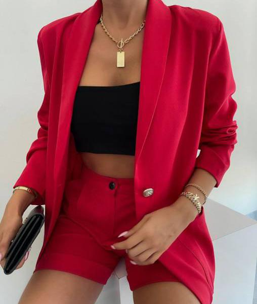 Stilingas raudonas kostiumėlis "Bella"